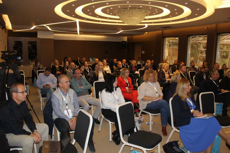 Instituti-Pedagogjik-i-Kosoves-Konferenca-2021-18-768x512